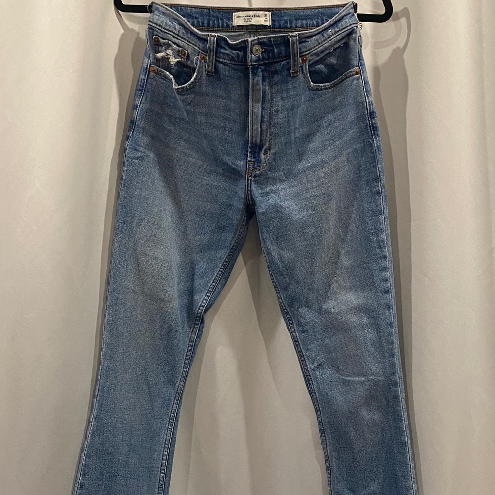 Abercrombie & Fitch - The Skinny High Rise Jean